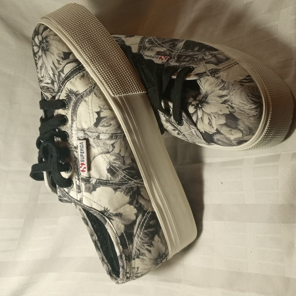 SUPERGA ANNABEL FLORAL PLATFORM SNEAKERS